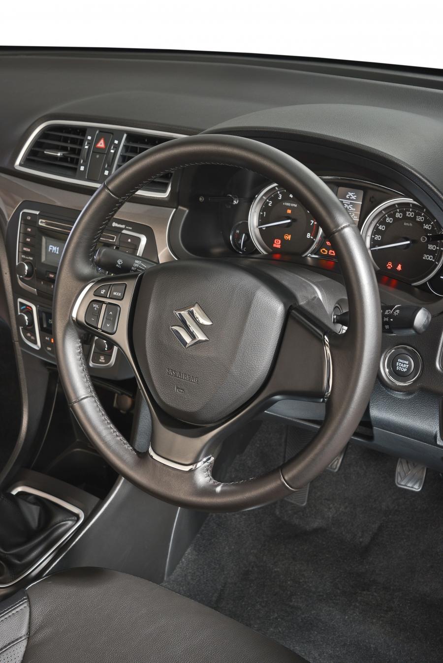  Suzuki Ciaz 2015 года  (ZA) (фото 16 из 22)